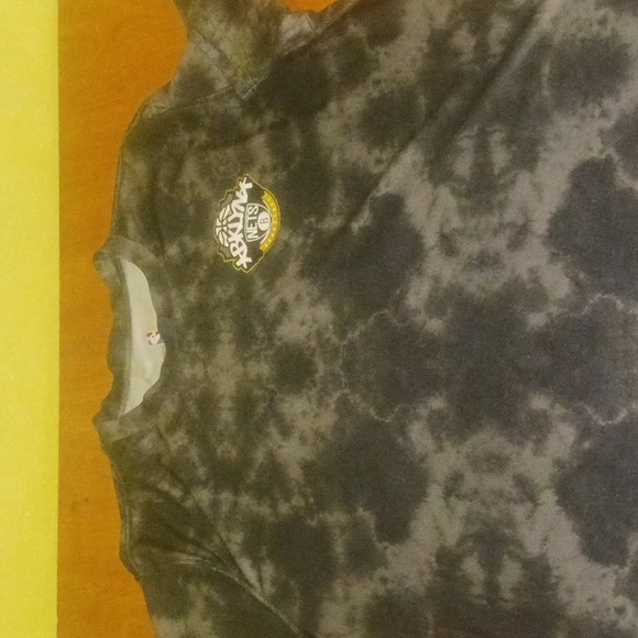 A GRAY/RUCIO T SHRIT - Picture 4 of 4